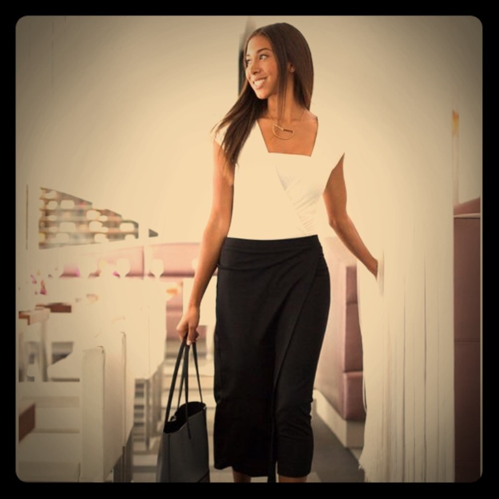 Betabrand Sassy long Skort. Size M. Black